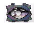 Bolsa Holográfica Gigi  - Geométrica Feminina